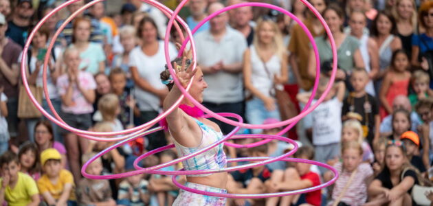 ART20 – Hoop Boom Boom